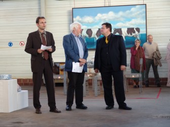 Opening ceremony with lord mayor Maik Schwanemann, vice chancellor of Cuxhaven County Hans-Volker Feldmann and curator Samuel J. Fleiner (from left)